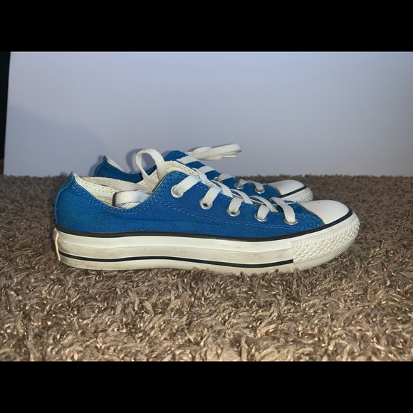 Women’s Converse Sneakers - Picture 3 of 9